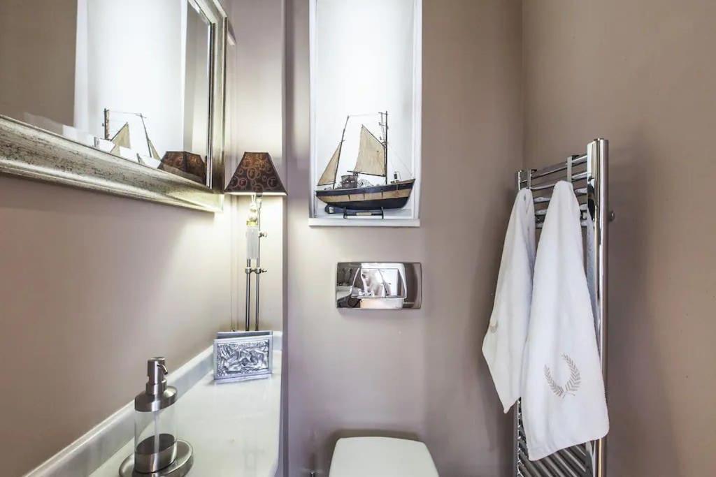 Luxury Acropolis View Duplex Penthouse In Thiseio 155M2 أثينا المظهر الخارجي الصورة