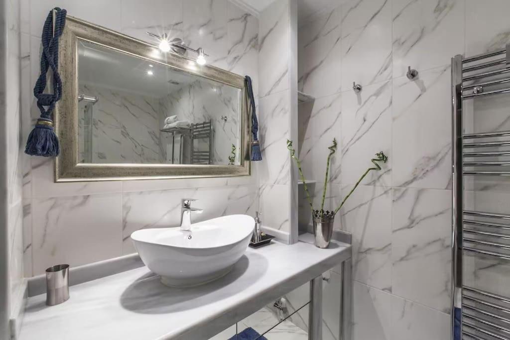 Luxury Acropolis View Duplex Penthouse In Thiseio 155M2 أثينا المظهر الخارجي الصورة
